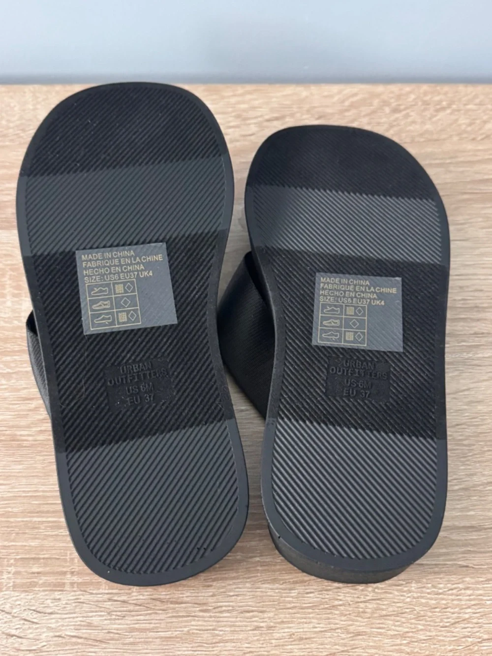 Urban Outfitters Gemma Platform Black Sandal Size 6